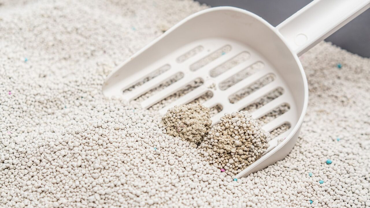 Mineral cat litter